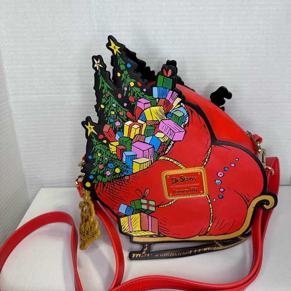Loungefly Dr. Seuss How The Grinch Stole Christmas Crossbody Bag Grinch Sleigh - Picture 5 of 7